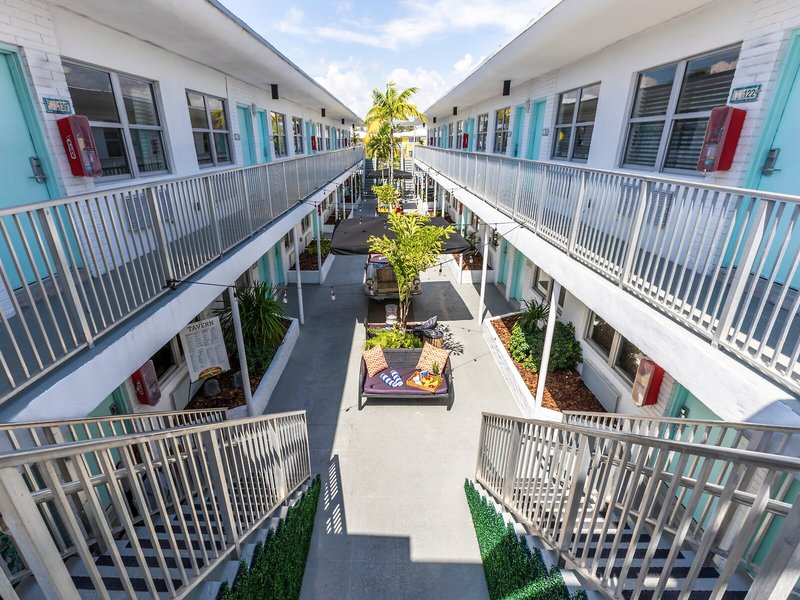 Seaside All Suites Hotel 6