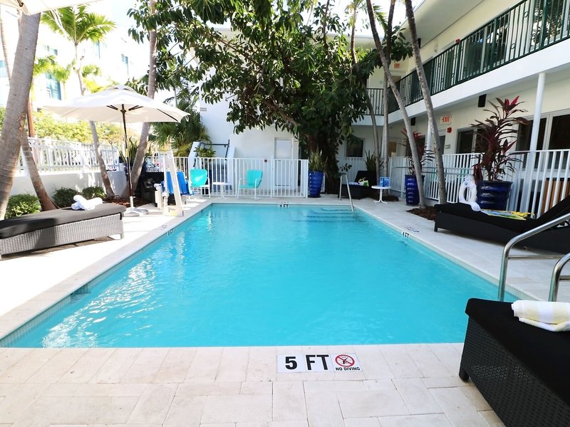 Seaside All Suites Hotel 8