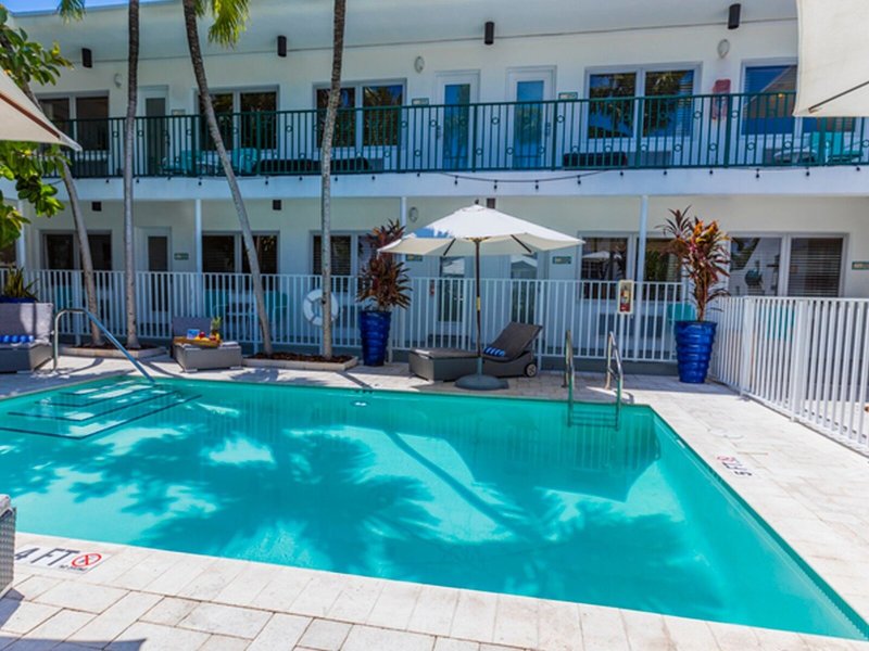 Seaside All Suites Hotel 9