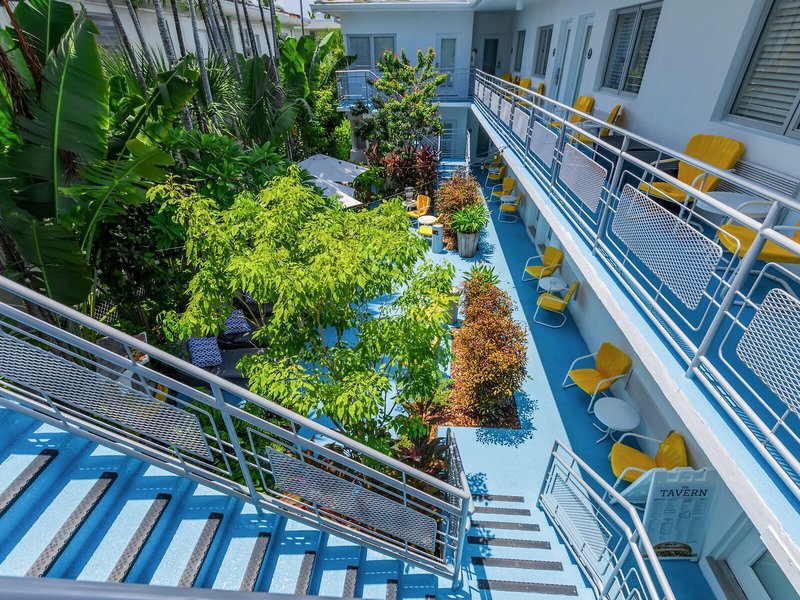 Seaside All Suites Hotel 10
