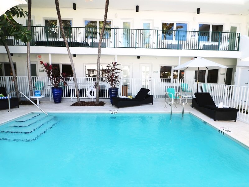 Seaside All Suites Hotel 12