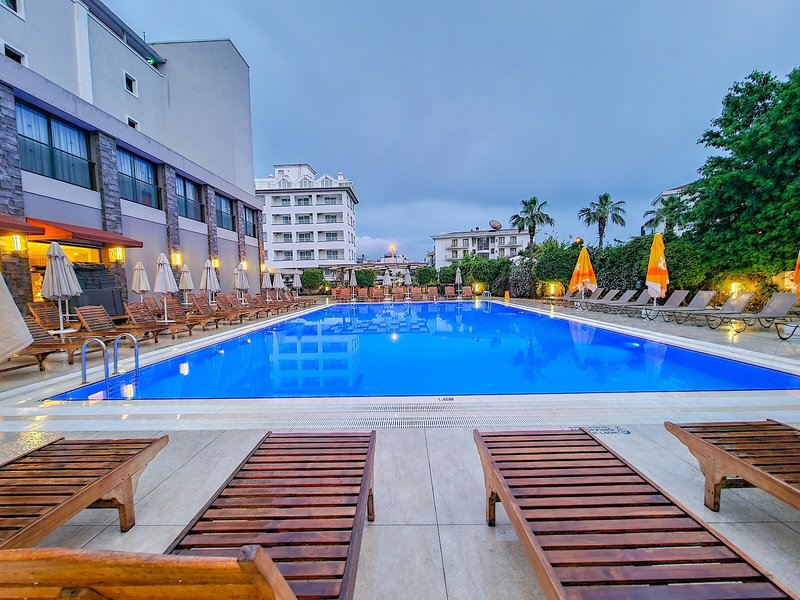 Julian Marmaris - Erwachsenenhotel 6