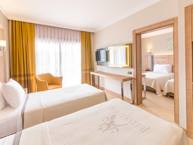 Julian Marmaris - Erwachsenenhotel 36