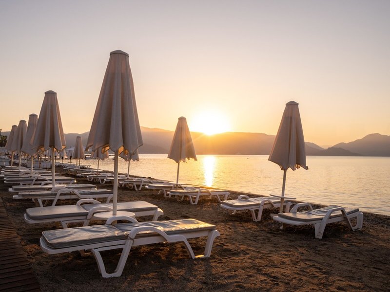 Cettia Beach Resort 10