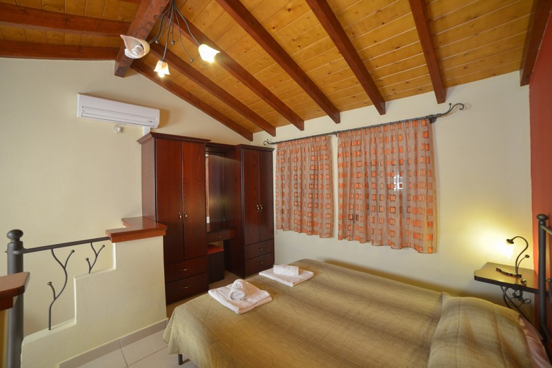 Megali Luxuries Apartments 8