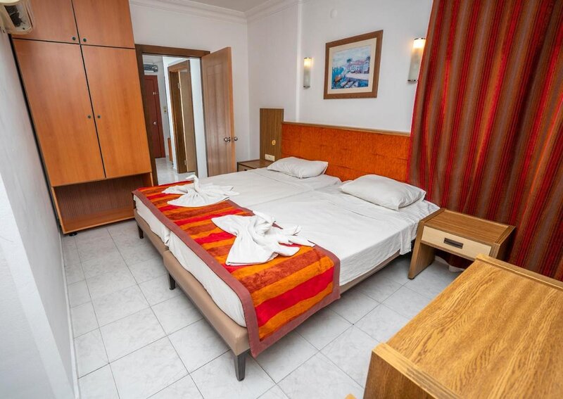 Carmen Suite Hotel 8