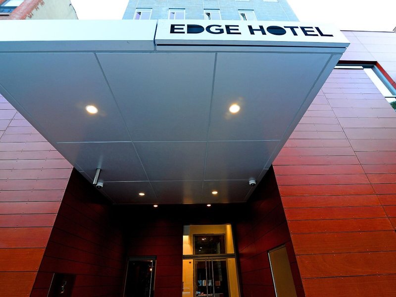 Edge Hotel  2