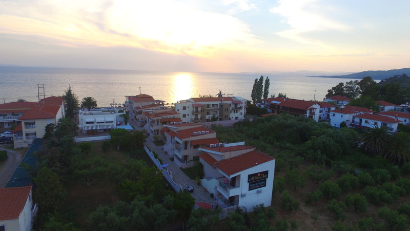 Meliton Inn Hotel & Suites 3