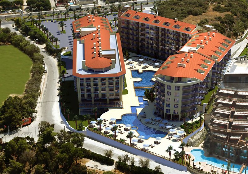 Ramada Hotel & Suites Kusadasi 1