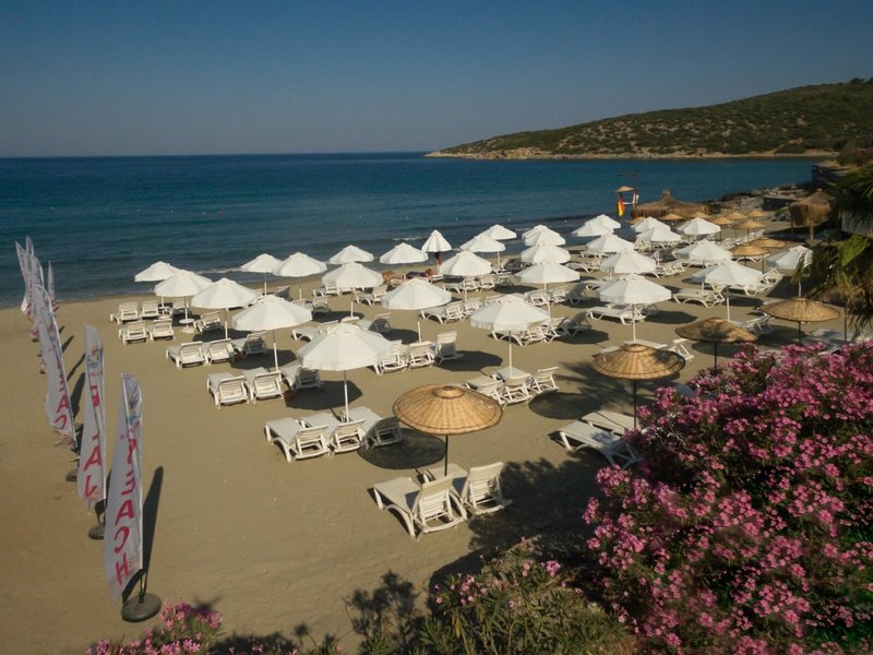 Ramada Hotel & Suites Kusadasi 7