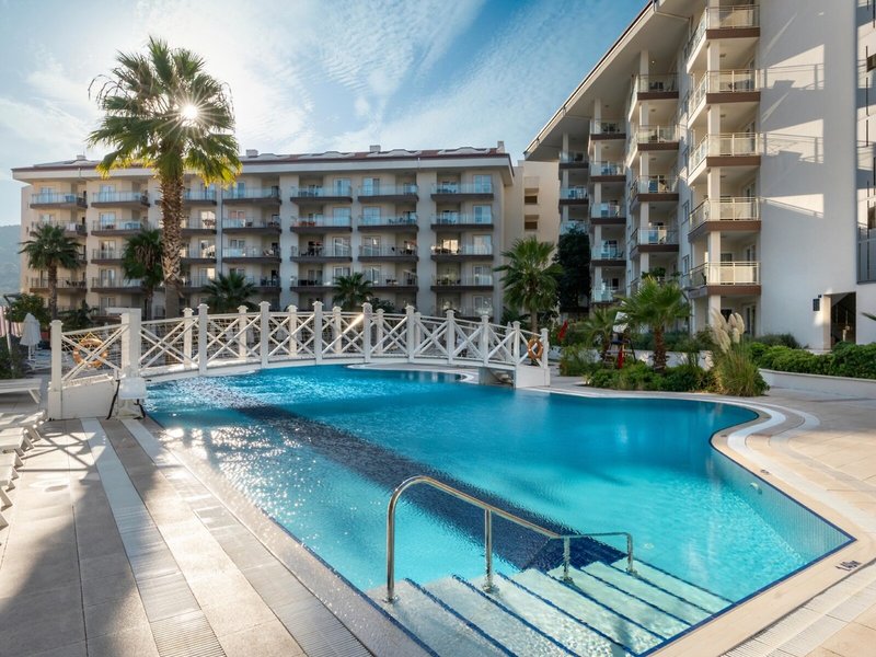 Ramada Hotel & Suites Kusadasi 22