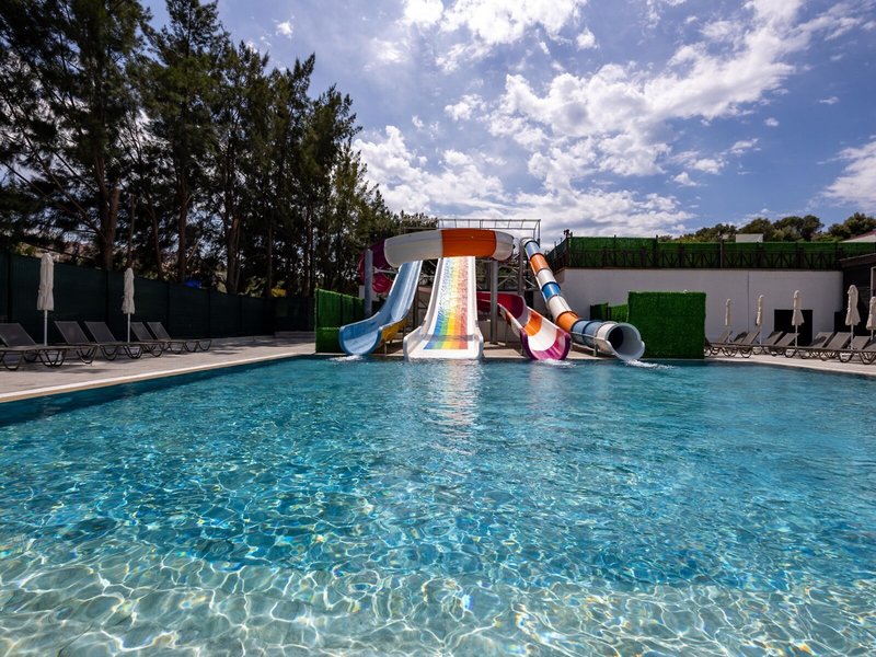 Ramada Hotel & Suites Kusadasi 23