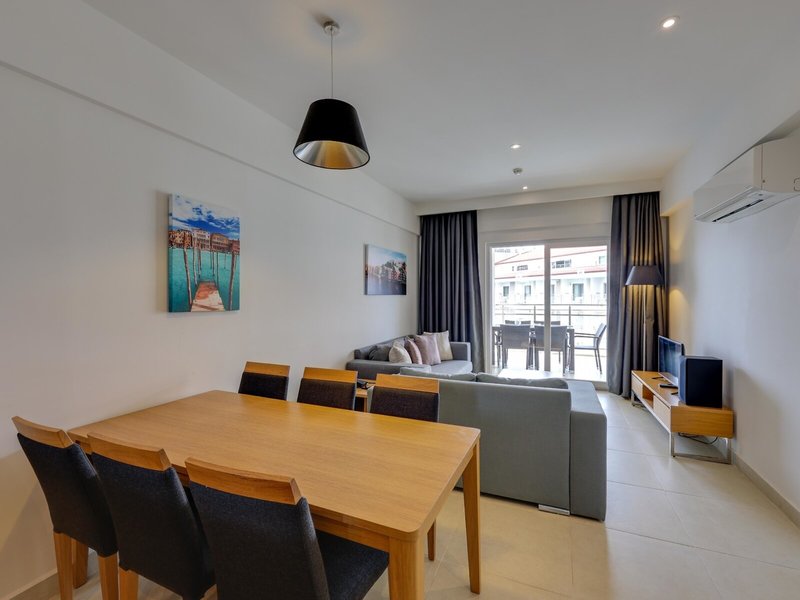 Ramada Hotel & Suites Kusadasi 43