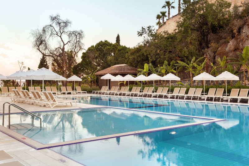 Ramada Hotel & Suites by Wyndham Kusadasi 1