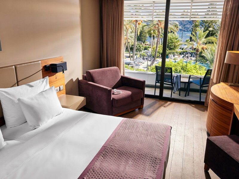 TUI BLUE Grand Azur 32