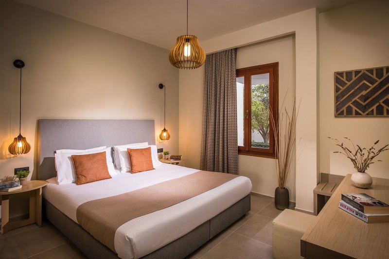 Malena Hotel & Suites 10