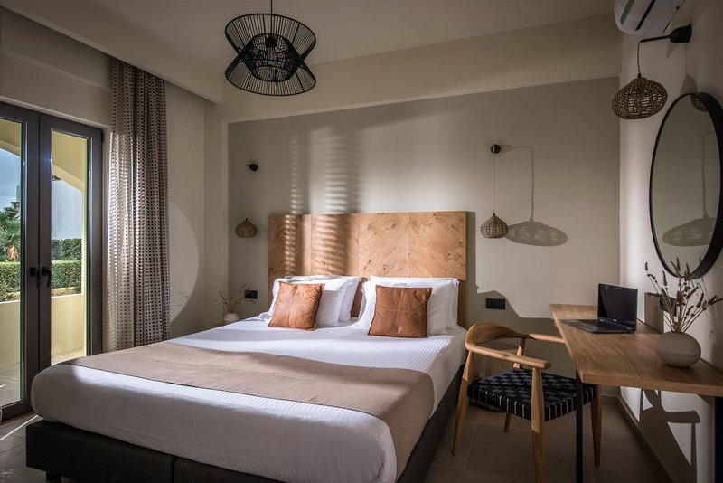 Malena Hotel & Suites 12