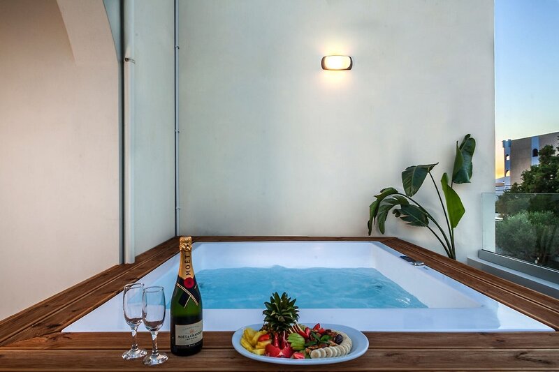 Malena Hotel & Suites 23