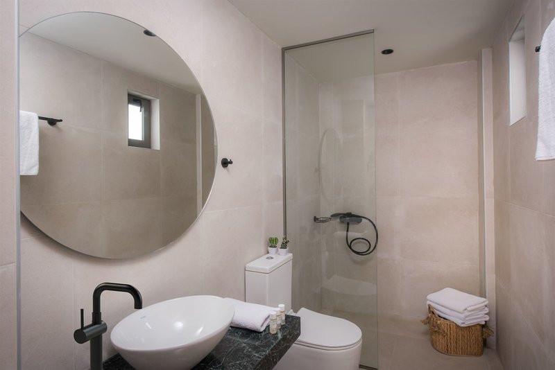 Malena Hotel & Suites 12