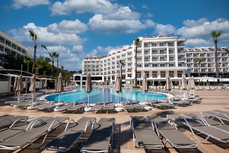 Grand Ideal Premium 2