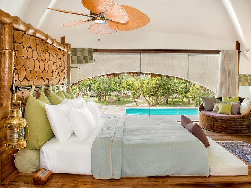 Chena Huts by Uga Escapes 15