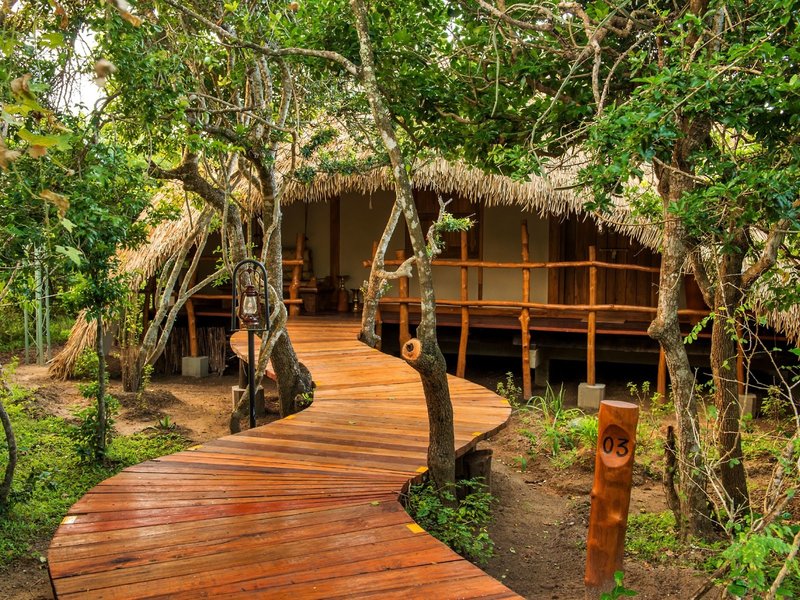 Chena Huts by Uga Escapes 17