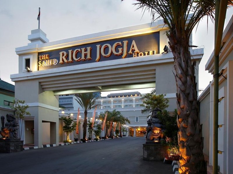 The Rich Jogja Hotel