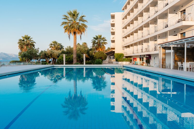 Calamos Beach Family Club Hotel 15