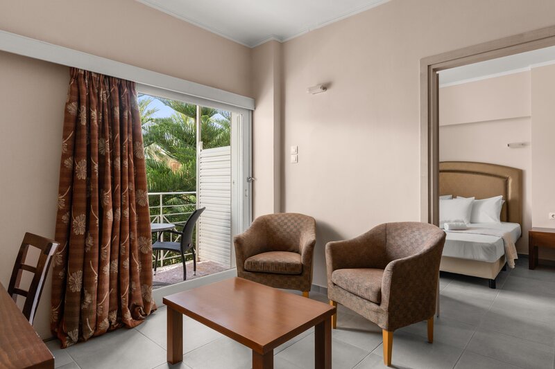 Calamos Beach Family Club Hotel 23