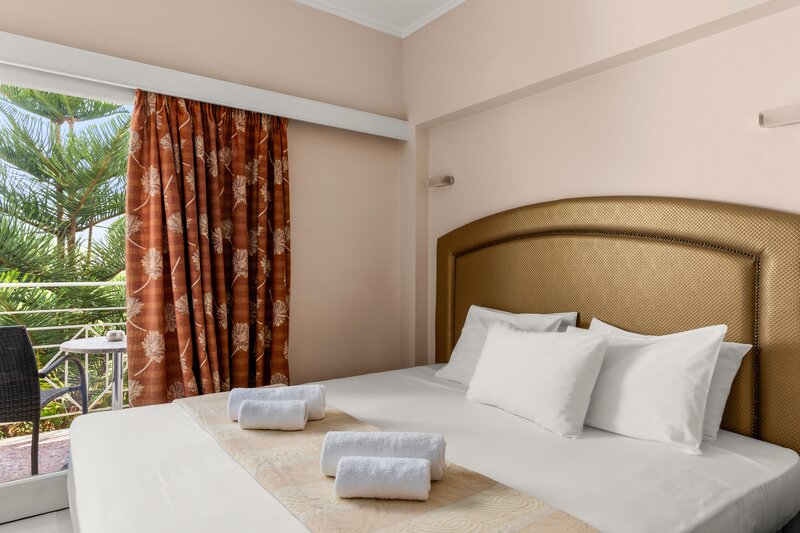 Calamos Beach Family Club Hotel 25