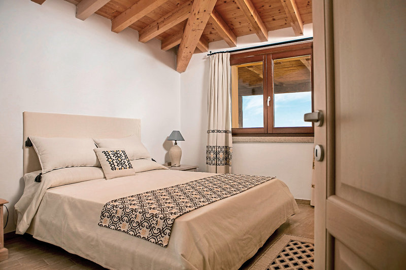 Resort Punta Falcone 9