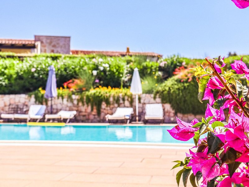 Resort Punta Falcone 12