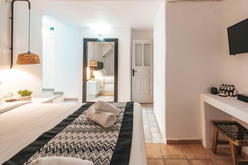 Adelmar Hotel & Suites 57