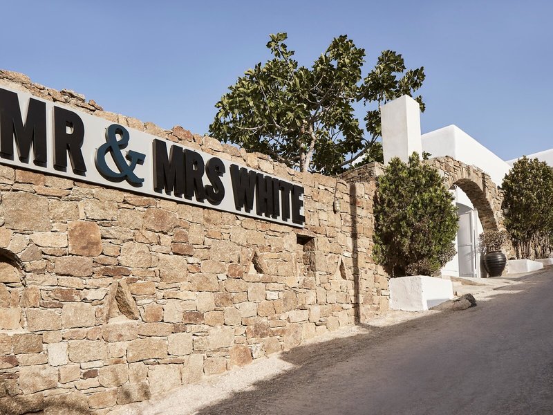 Mr & Mrs White Mykonos 8