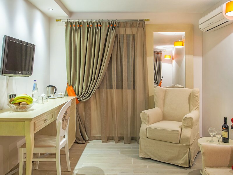 Core Hotels 27