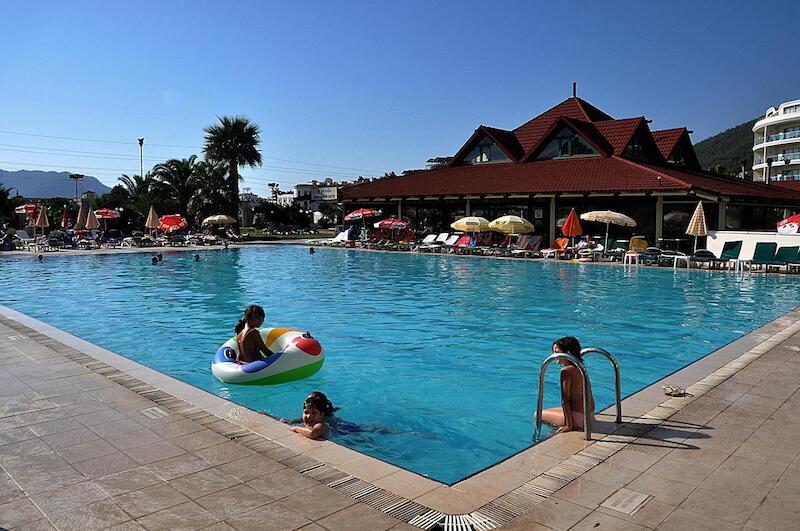 Pineta Club Hotel 4