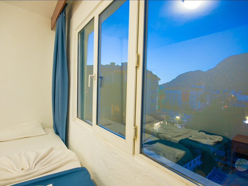 Private Hotel 41