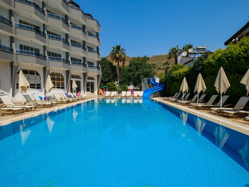 Selen Icmeler 10