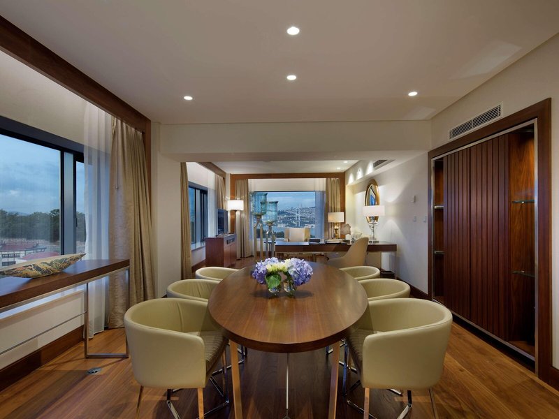 Conrad Istanbul Bosphorus 25
