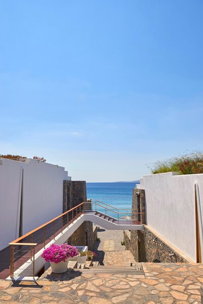 Grand Resort Lagonissi 48