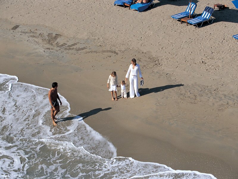 Grand Resort Lagonissi 14