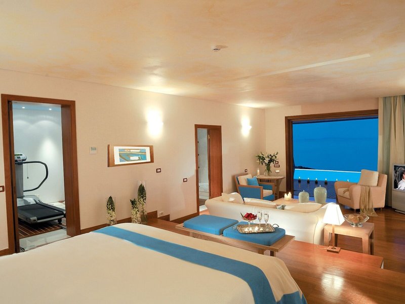 Grand Resort Lagonissi 43