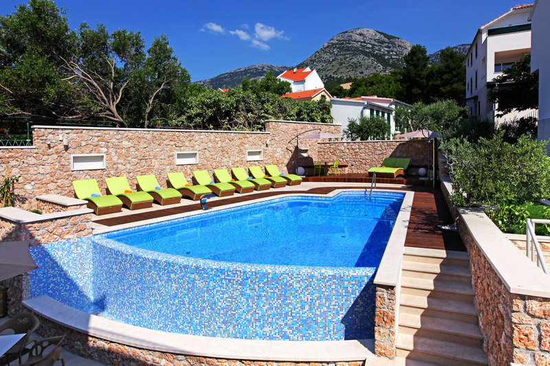 Hotel Bol 1