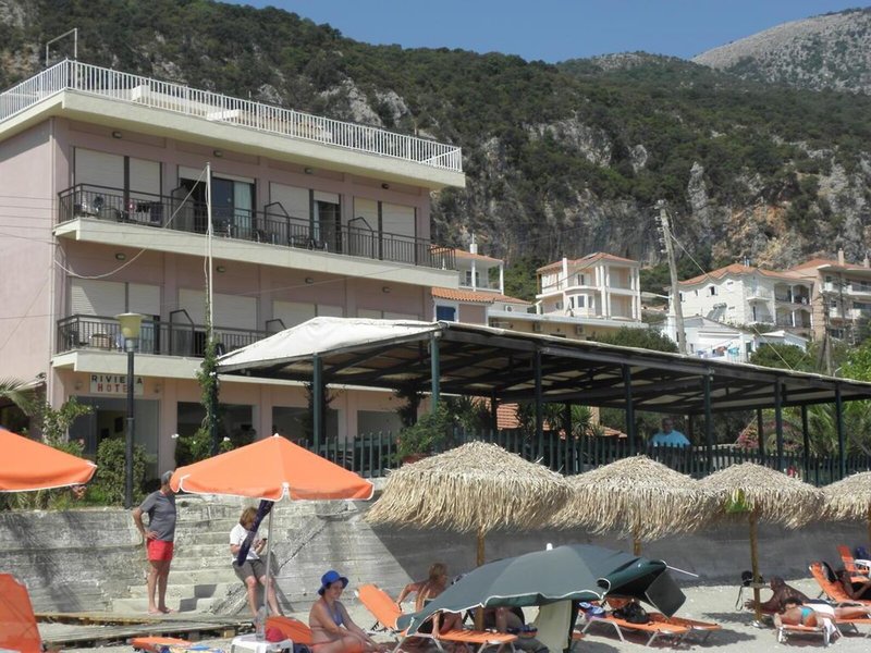 Riviera Hotel 3