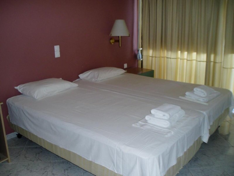 Riviera Hotel 16