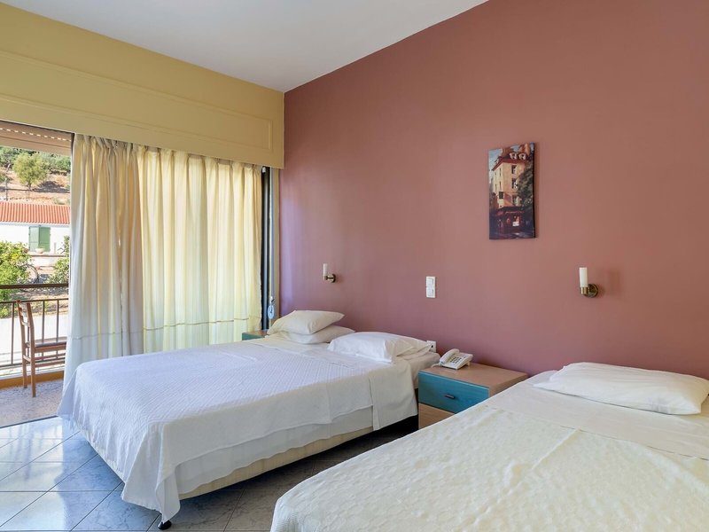 Riviera Hotel 17