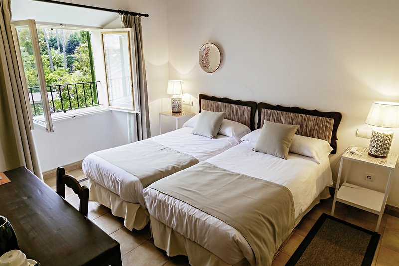 Hotel El Guía 13