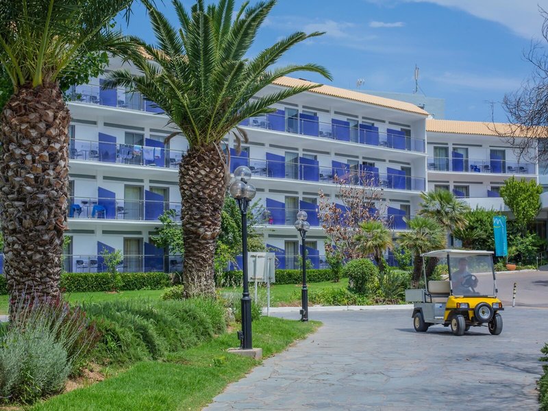 Golden Coast Hotel & Bungalows 8