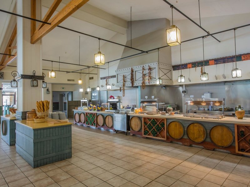 Golden Coast Hotel & Bungalows 27