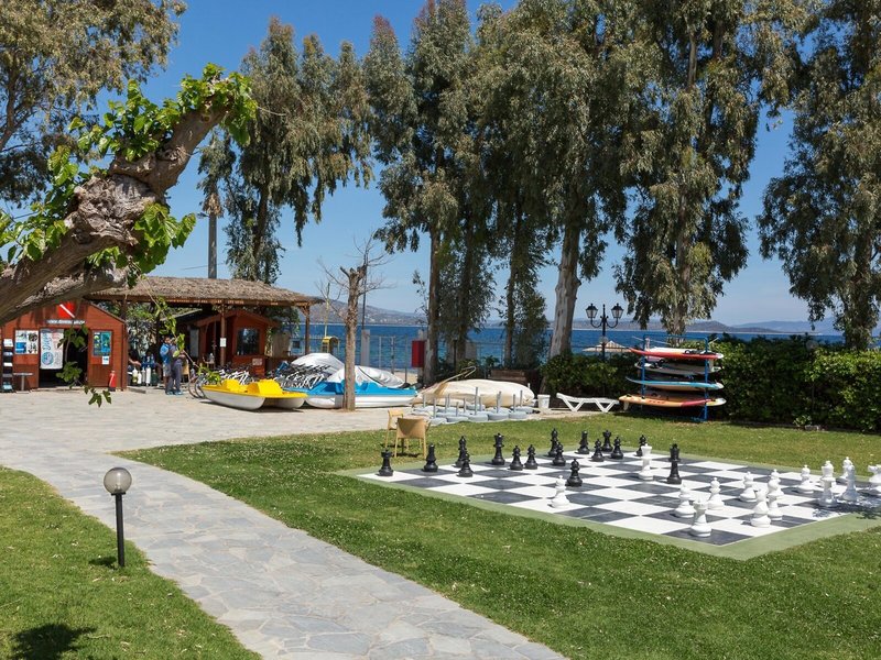 Golden Coast Hotel & Bungalows 36